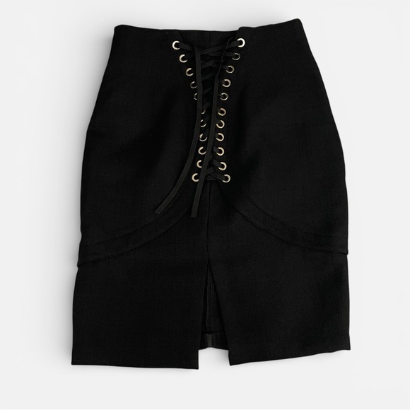 Forever Unique Dresses & Skirts - FOREVER UNIQUE Women’s Black & Gold Skirt with Lace Detail Size 4